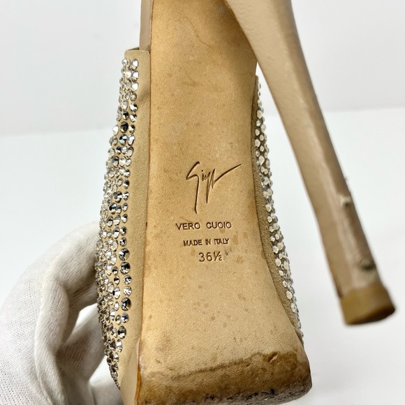 Giuseppe Zanotti ‘Liza’ Crystal Embellished Slingback Heels - Picture 10 of 11